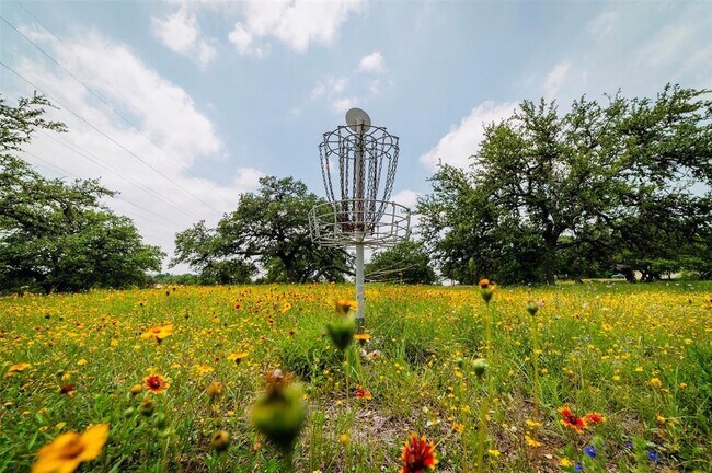 Building Photo - 2406 Indian Creek Rd