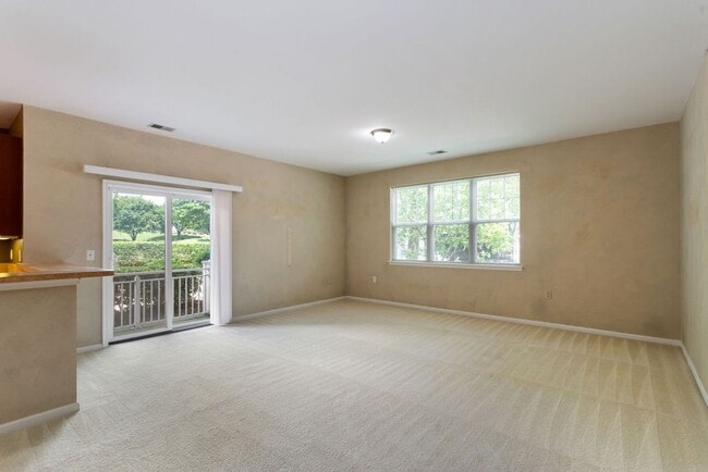 Building Photo - 5329 Warminster Dr