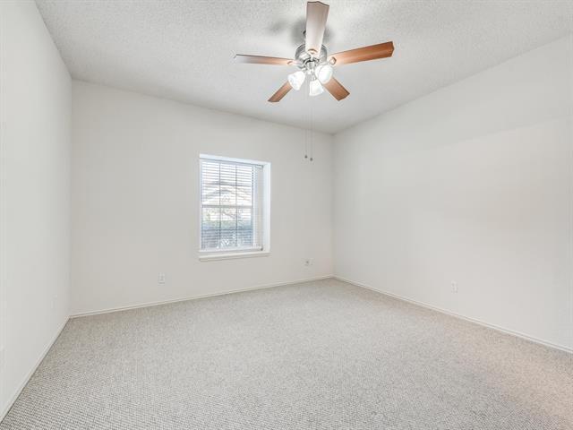 Building Photo - 715 Normandy Dr