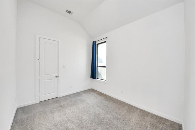 Building Photo - 9807 Hudson St