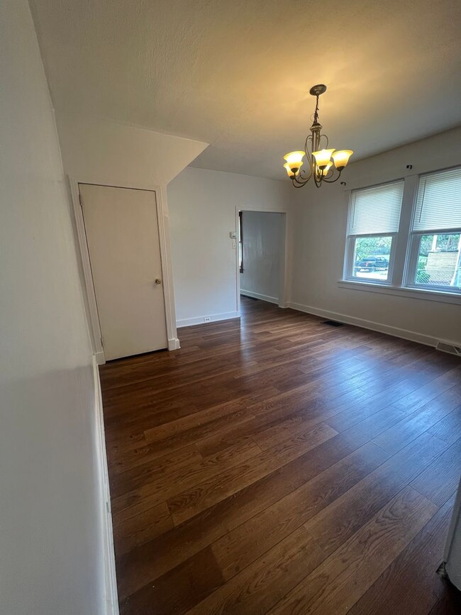 Building Photo - Spacious 2 bedroom in the heart of Ingram