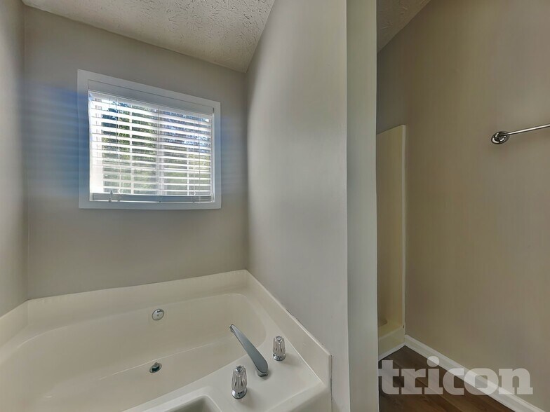 Building Photo - 4031 Daylily Way