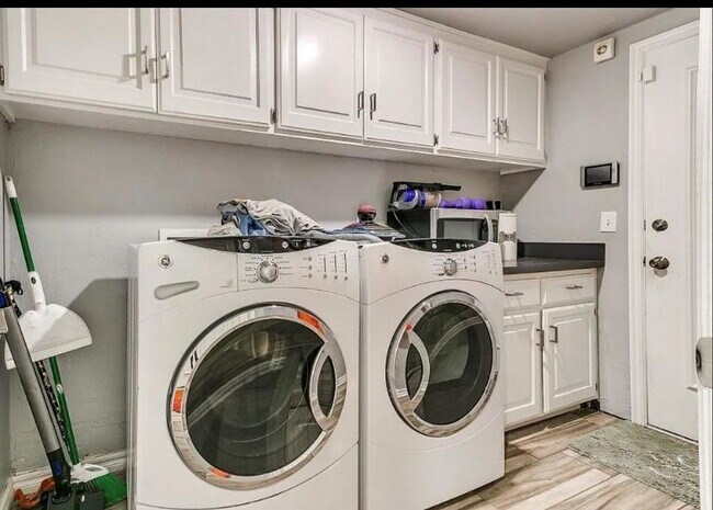 Building Photo - 1440 Duffner Dr