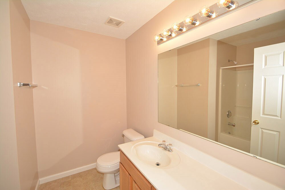 Building Photo - 1334 Fall Ridge Dr