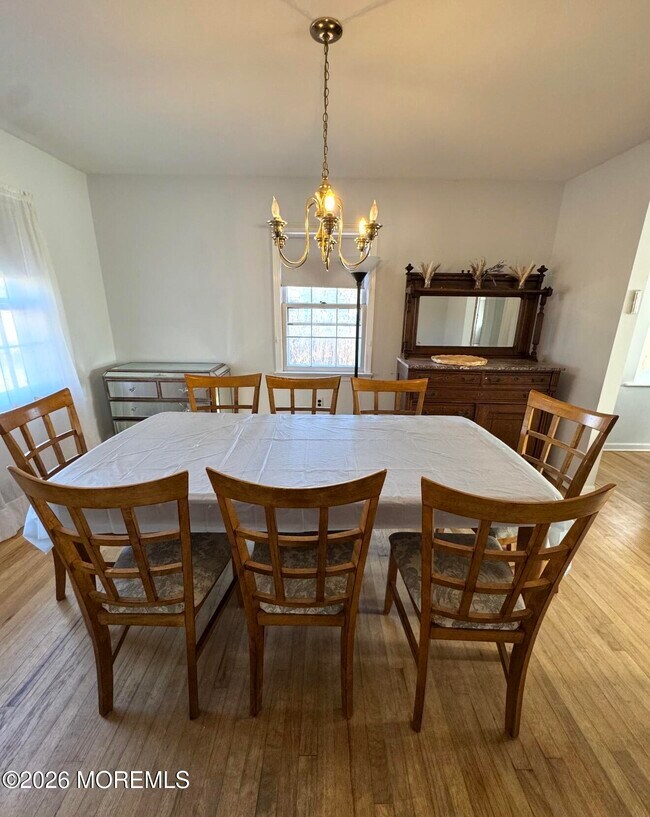 Building Photo - 33 Parker Rd