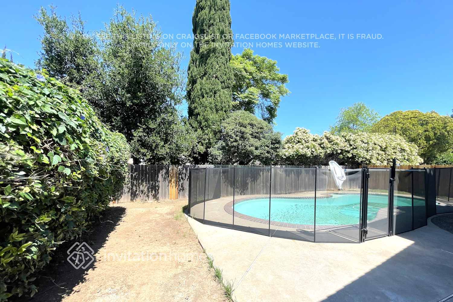 Building Photo - 2852 Londonderry Dr