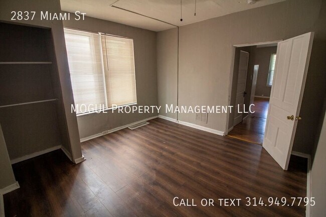 Building Photo - 2837 Miami St