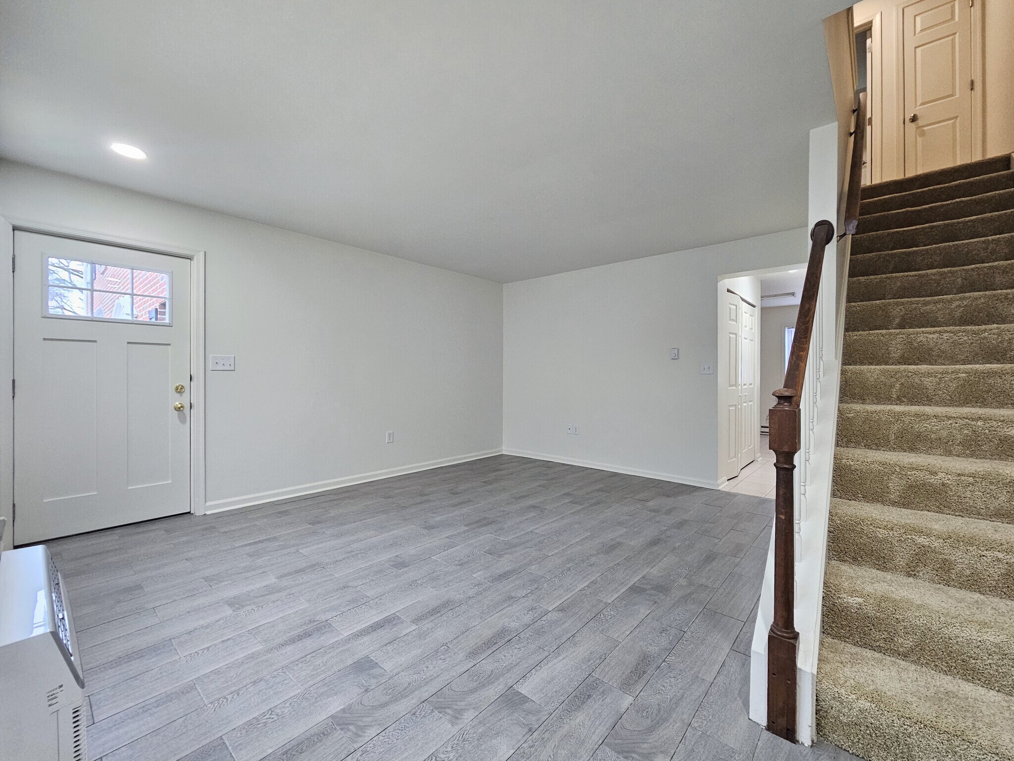 Building Photo - 104 Bradford Dr