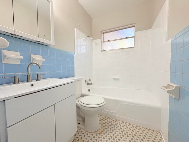 Building Photo - 3109 Garfield St