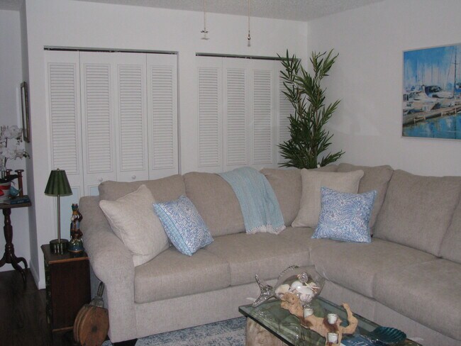 Building Photo - 2600 S Kanner Hwy