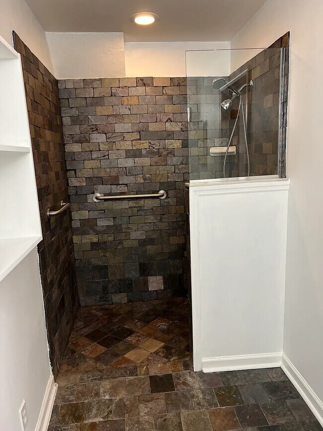 Building Photo - 2146 Golden Isle Ct