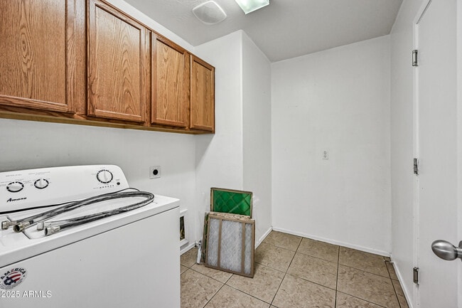 Building Photo - 2965 N 303rd Dr