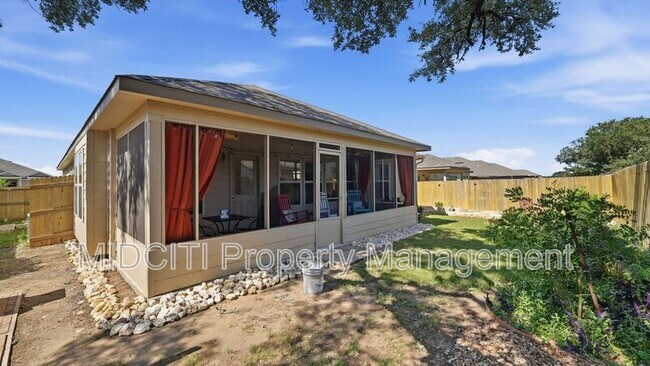 Building Photo - 1116 RIVER WOOD