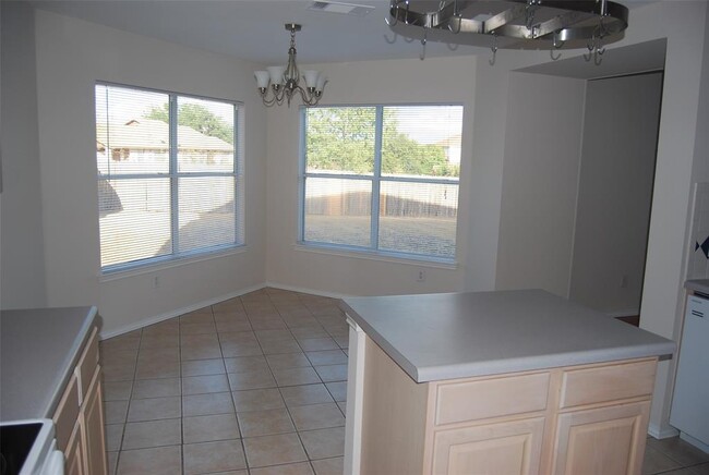 Building Photo - 306 Crossland Cove