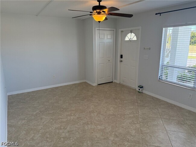 Building Photo - 5031 SW 16th Pl