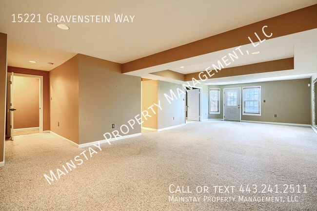 Building Photo - 15221 Gravenstein Way