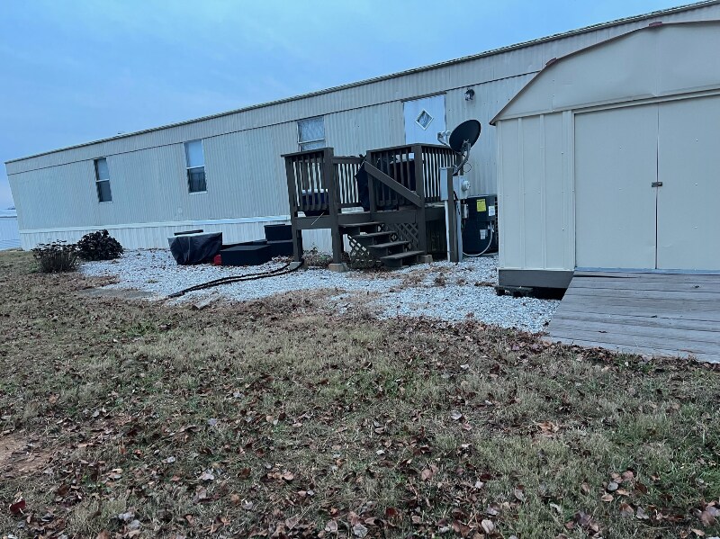 Building Photo - 104 Lynn Dr