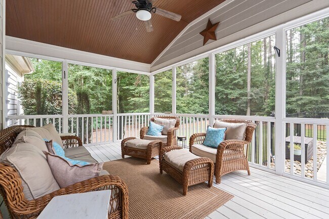 Building Photo - Splendid 4-bedroom, 3-bathroom Harrison Pond home in Pittsboro-- SWIMMING POOL!