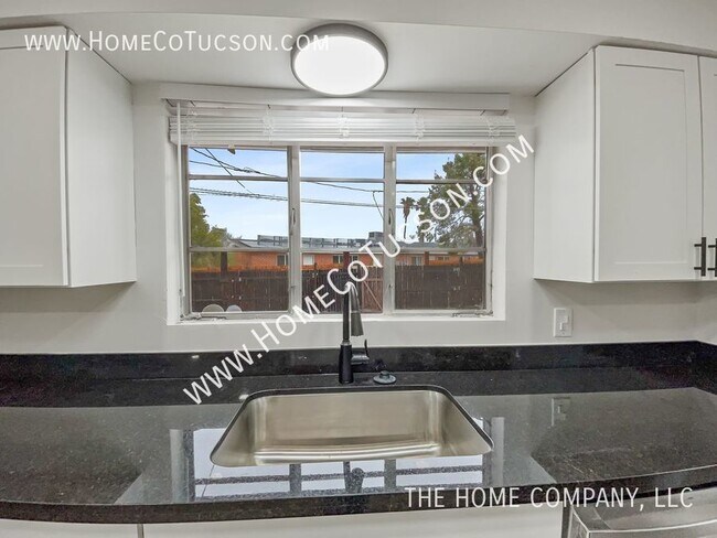 Building Photo - 239 S Placita Aldaco