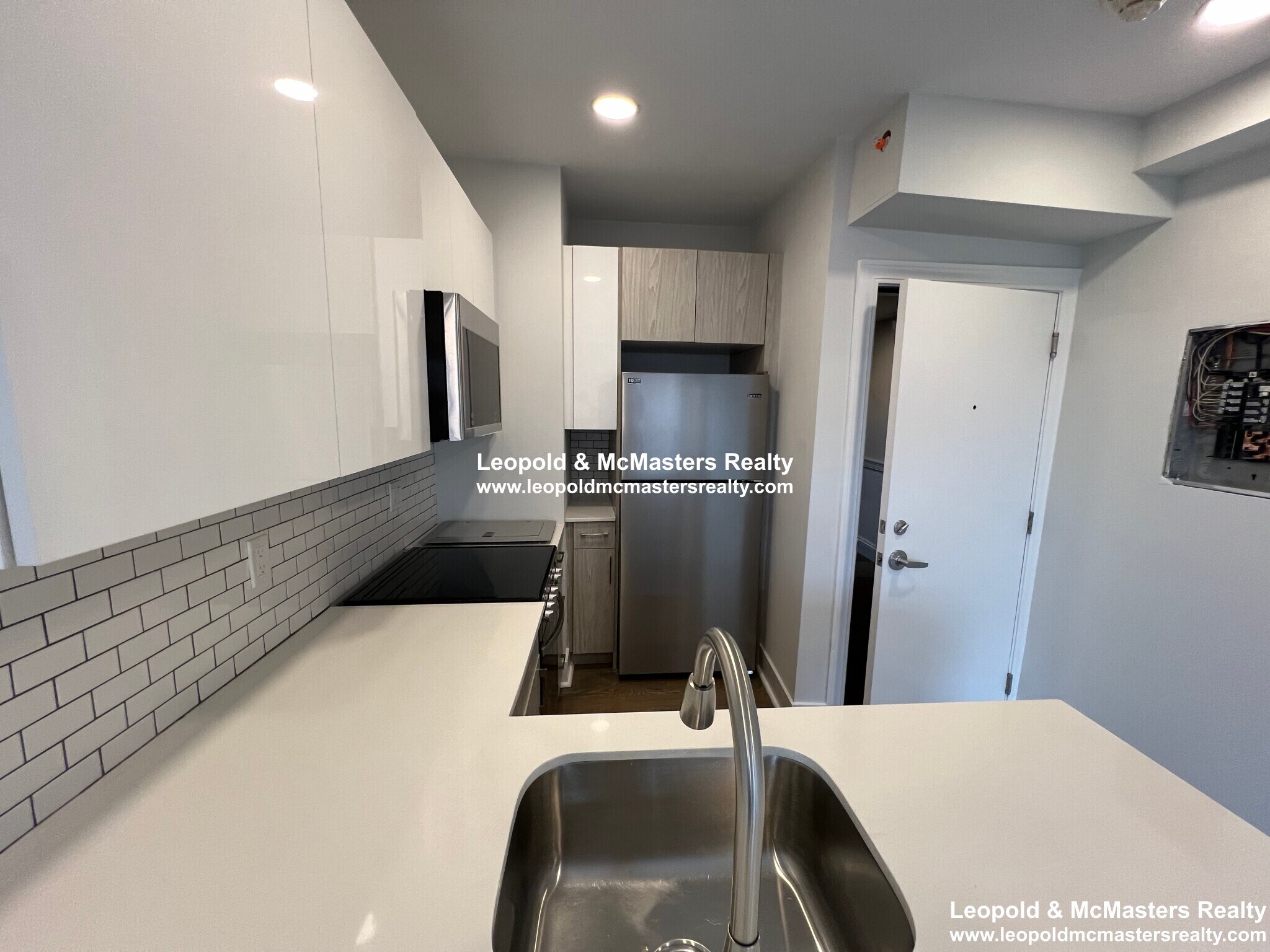 Building Photo - 15 Peterborough St