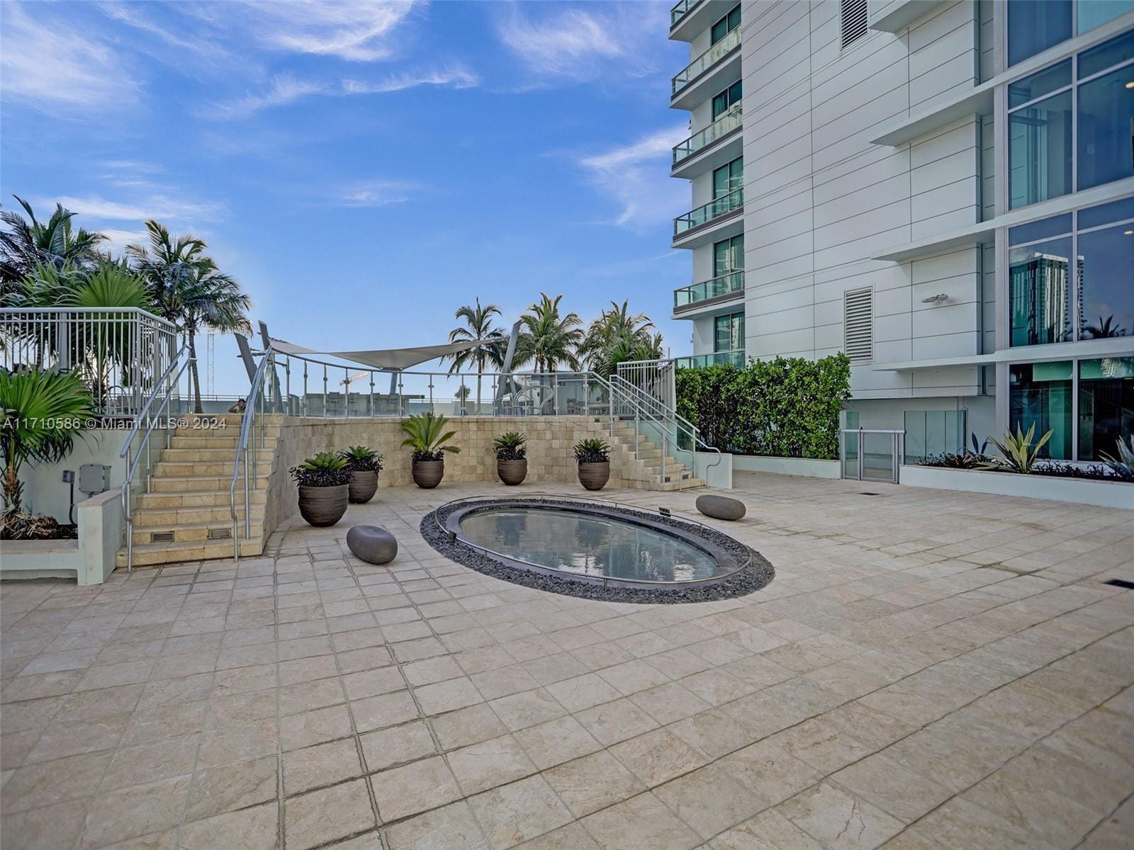 Building Photo - 900 Biscayne