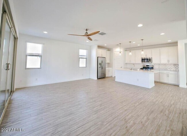 Building Photo - 18780 W Cortez St