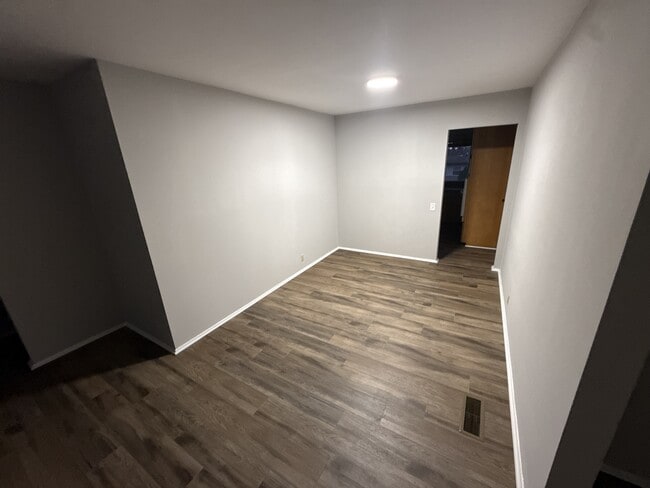 Building Photo - 1475 Hollywood Ln