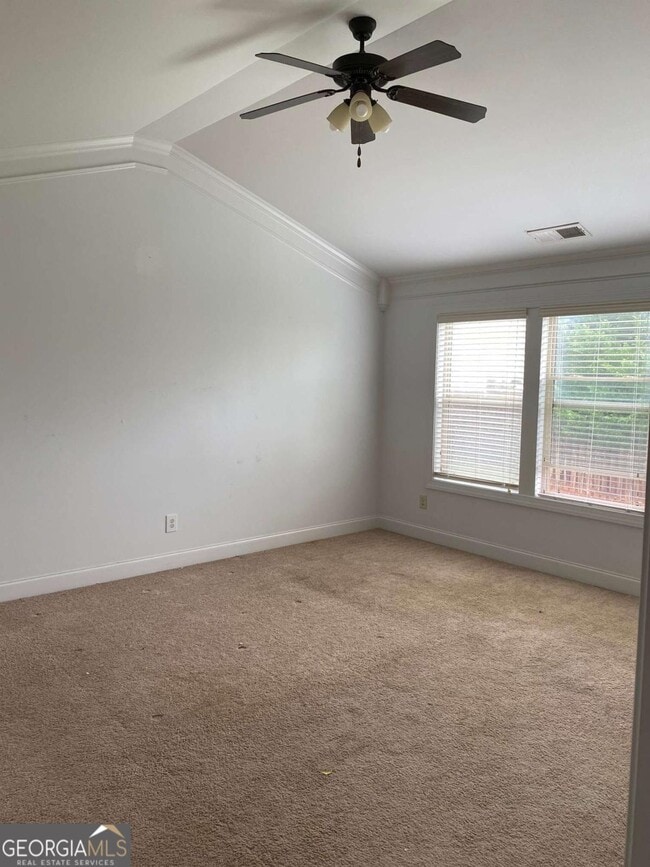 Building Photo - 5620 Beaver Ridge Dr