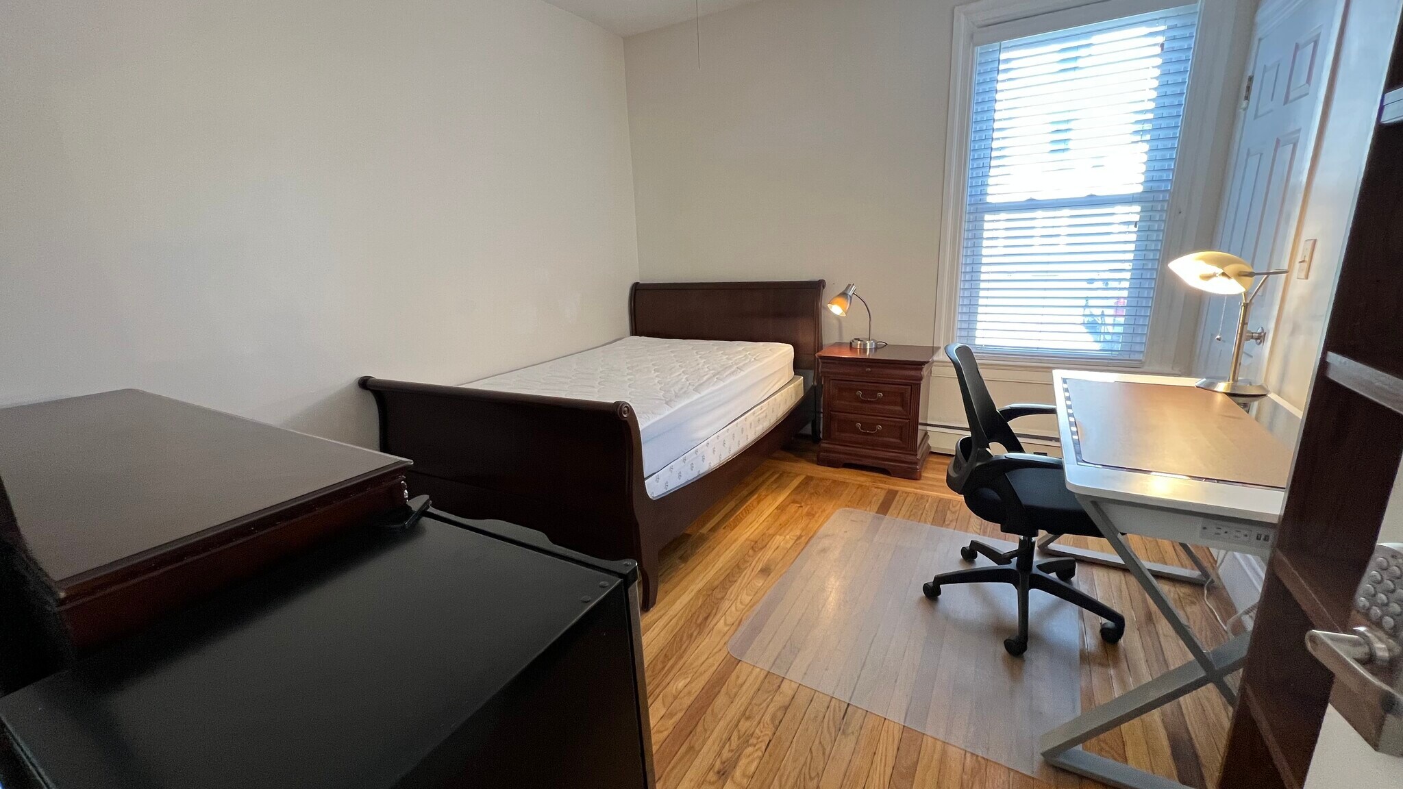 Building Photo - 76 Providence St