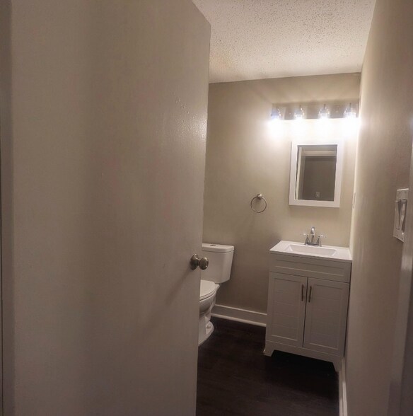 Building Photo - 118 Garr Ln