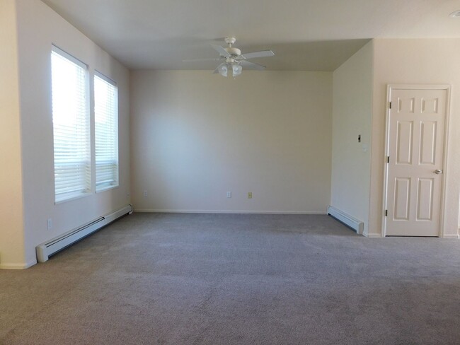 Building Photo - Duplex in Fruita