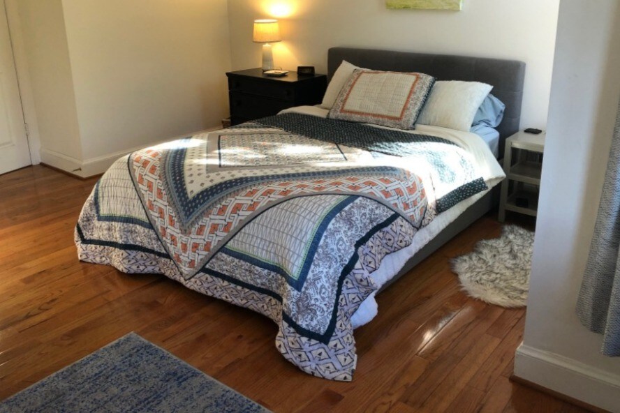 Building Photo - 703 13th St NE