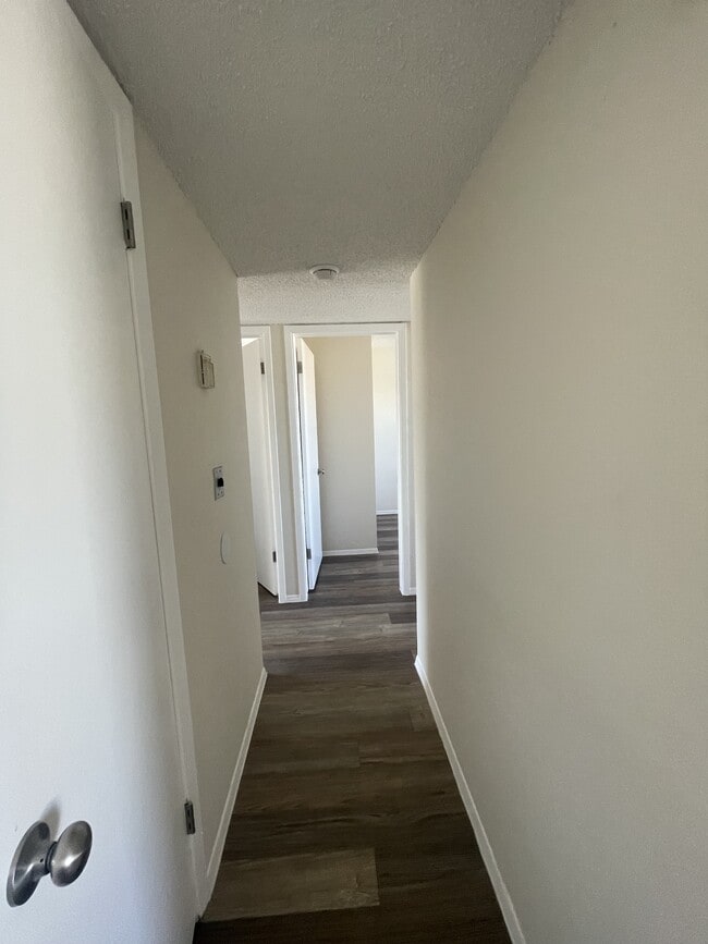 Building Photo - 204 Prado Rd