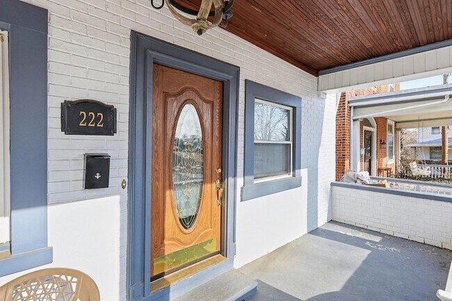 Building Photo - 222 Sterrett Ave