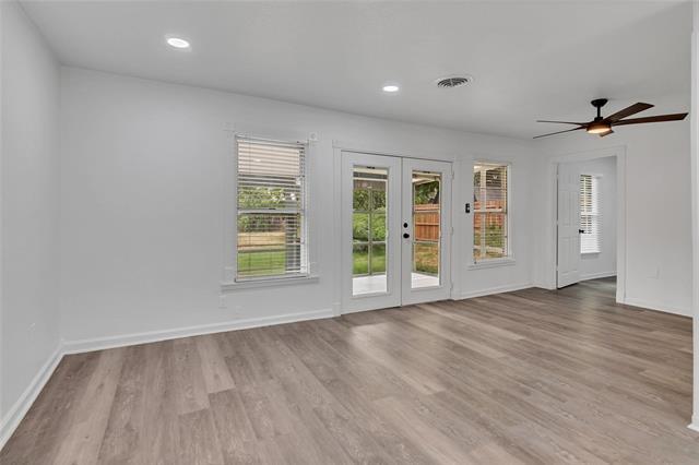 Building Photo - 704 Vine St