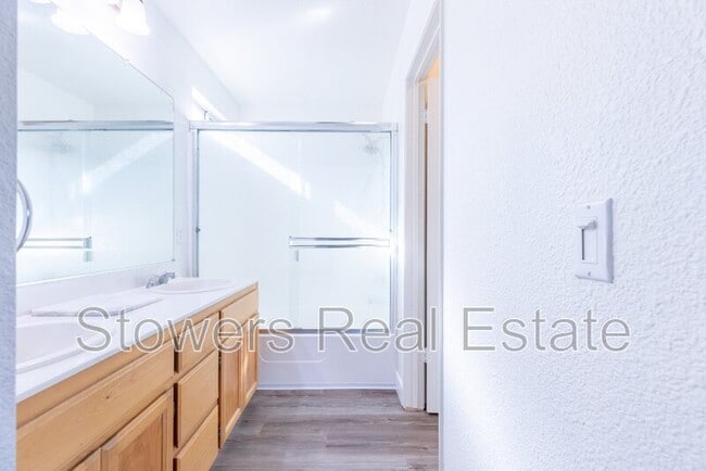 Building Photo - 5346 Fairside Way