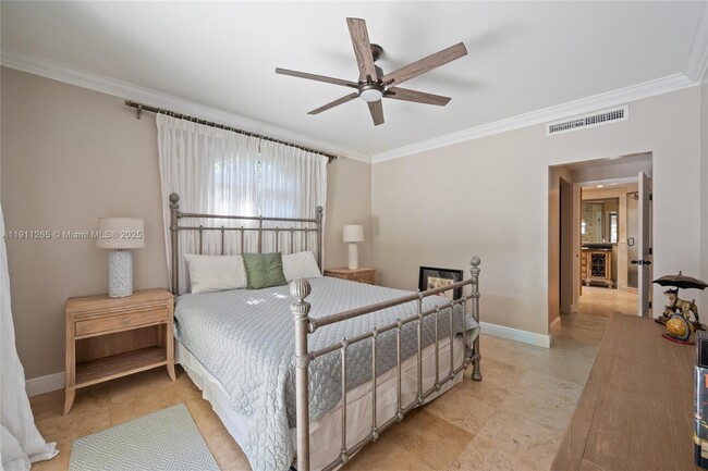 Building Photo - 3308 NE 16th Pl