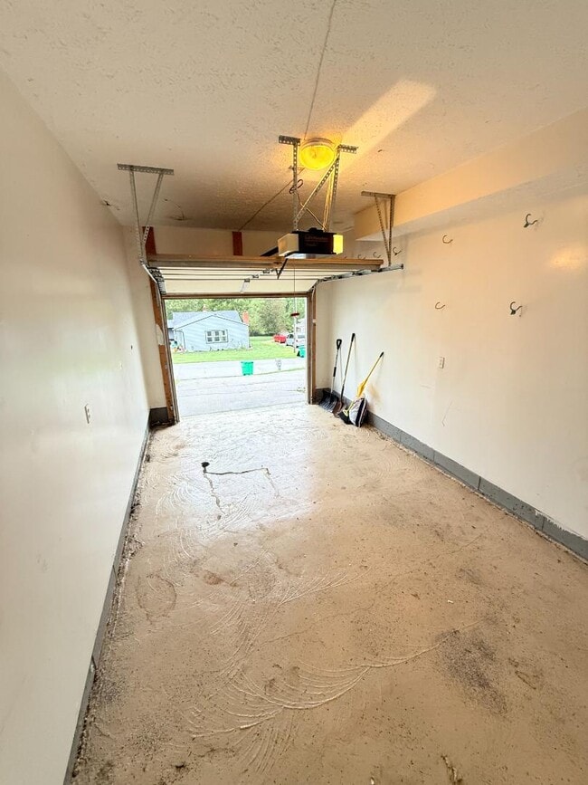 Building Photo - 1746 Kepley Rd
