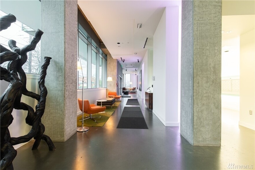 Lobby - 501 Roy St