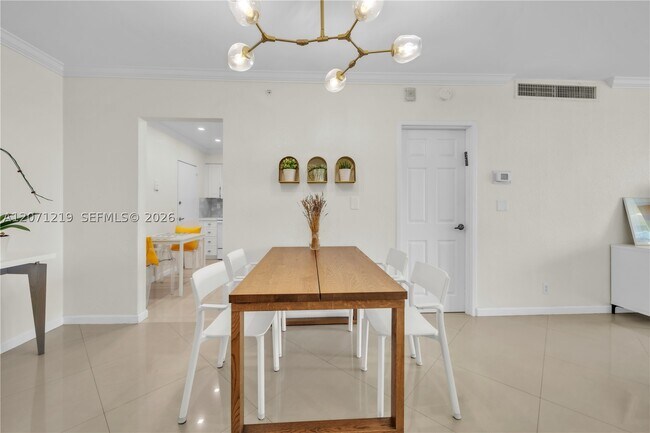 Building Photo - 2501 S Ocean Dr