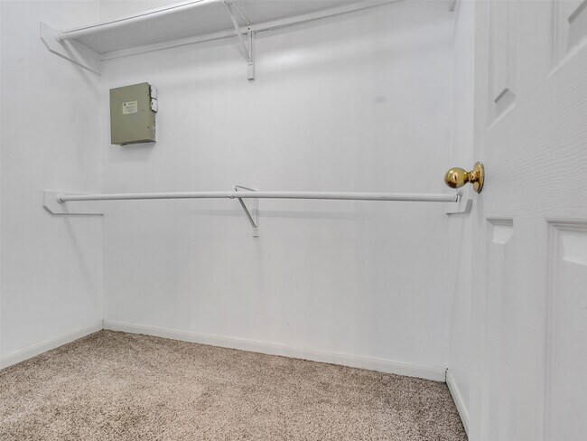 Building Photo - 3327 La Seine Ln