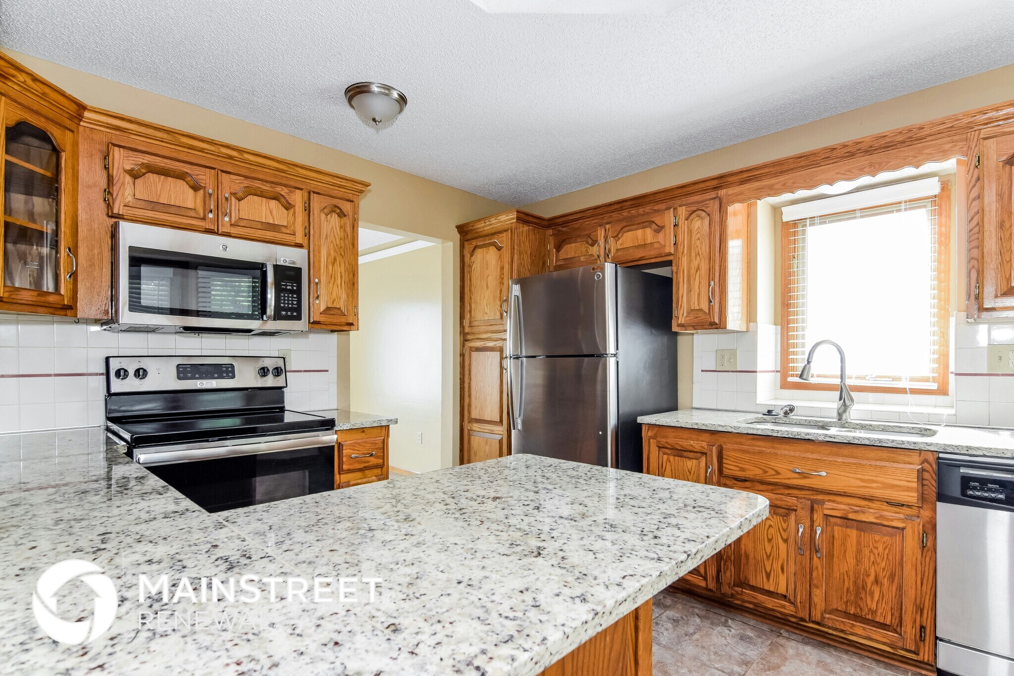 Building Photo - 207 Mesa Dr