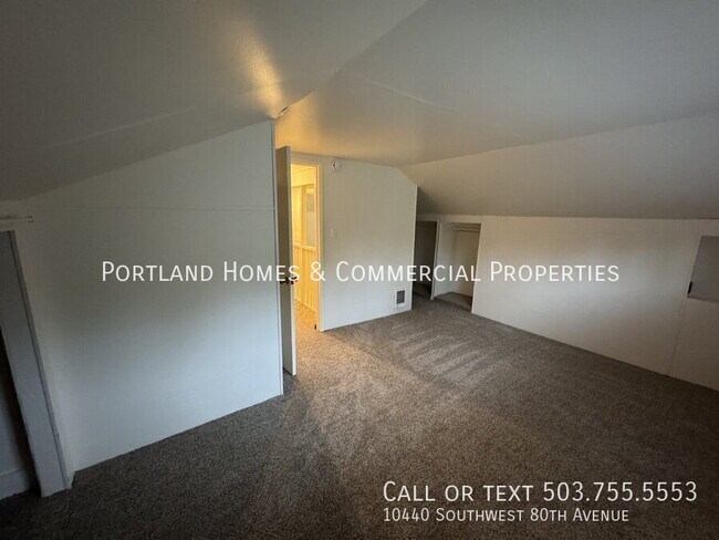 Building Photo - 10440 SW 80th Ave