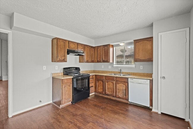 Building Photo - 10811 Coralstone Rd