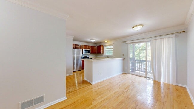 Building Photo - 3042 Barclay Way