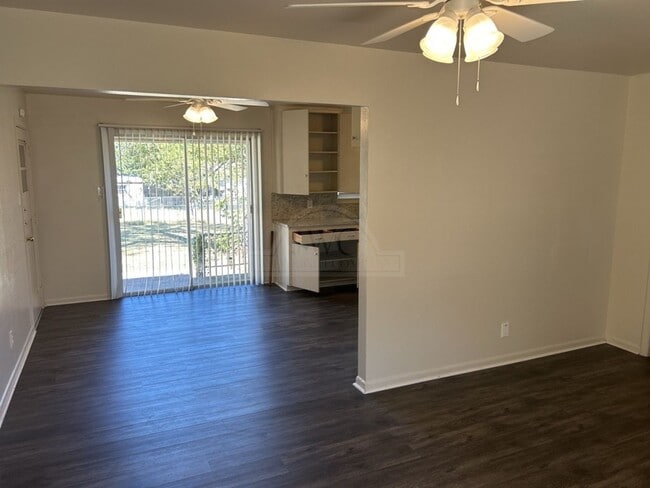 Building Photo - 1315 Zephyr Rd