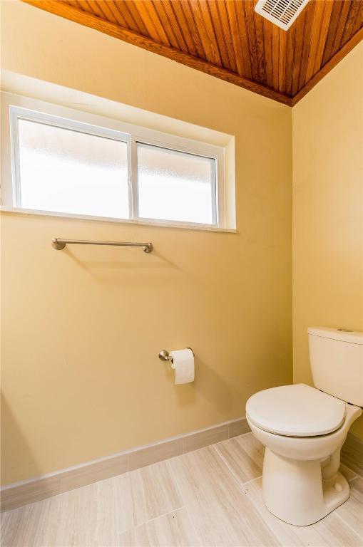 Building Photo - 18 Forsythia Ln