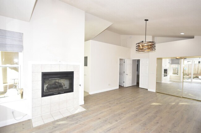 Building Photo - 428 Rockport Cir