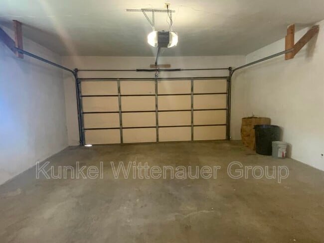 Building Photo - 101 Fox Creek Rd