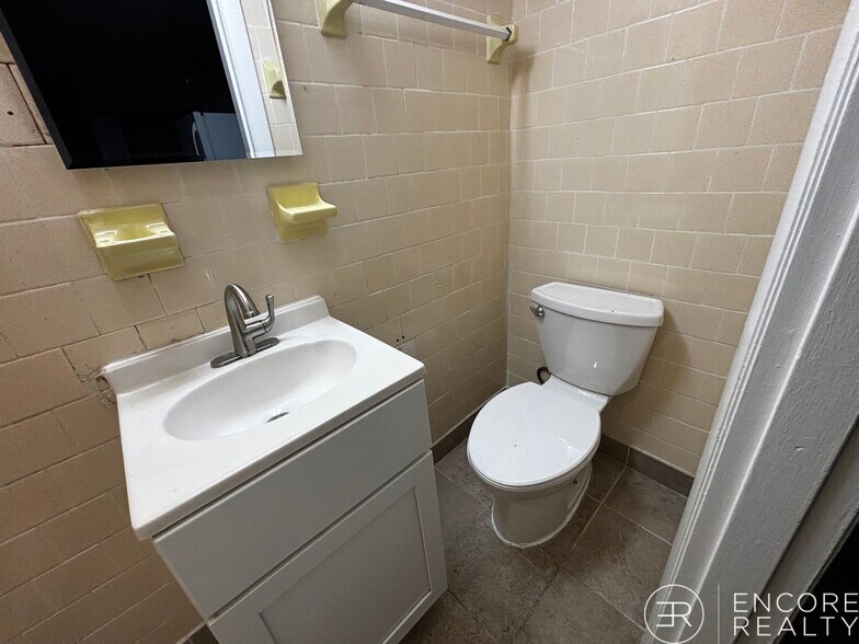 Building Photo - 20 Armington St